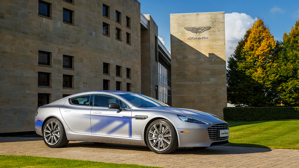 Aston Martin Rapide стал электрокаром