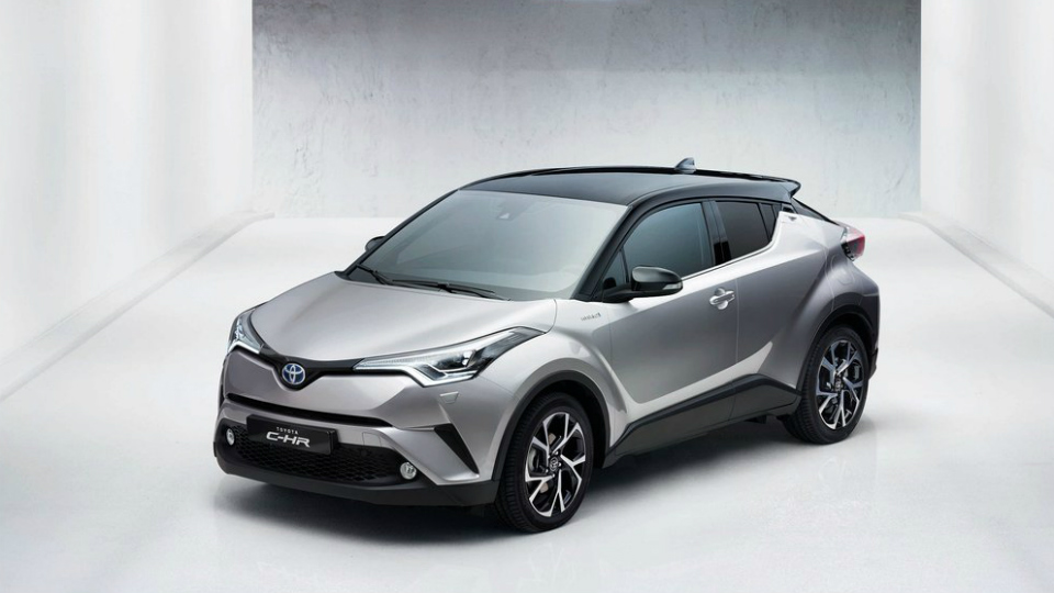 Европейские продажи Toyota C-HR начнутся во второй половине 2016 года. Фото 1