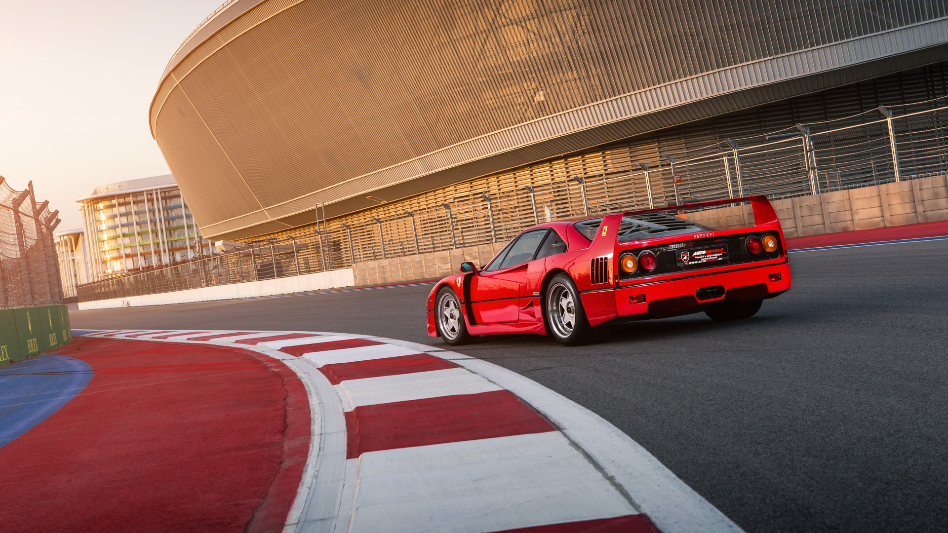 Тест-драйв турбо-Ferrari прошлого и настоящего. Часть вторая: Ferrari F40. Фото 3