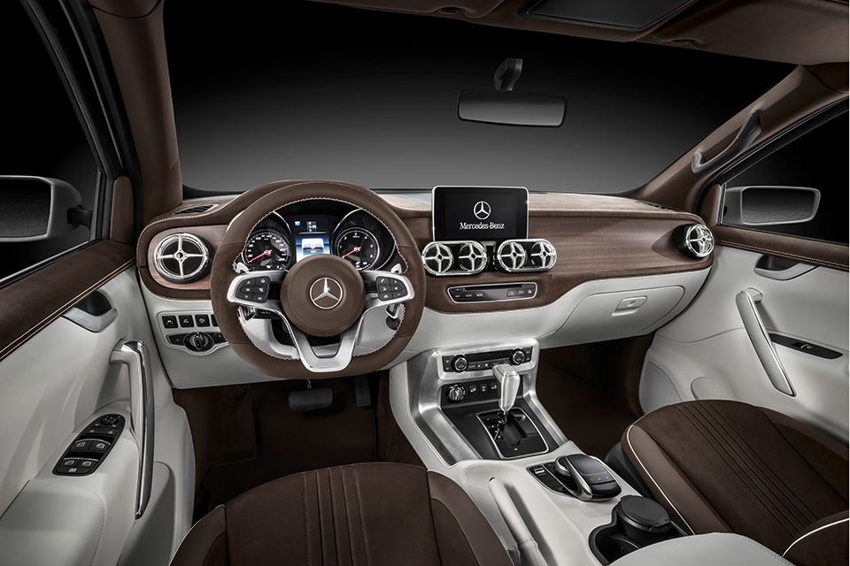 Продажи новой модели Mercedes-Benz начнутся в конце 2017 года. Фото 1