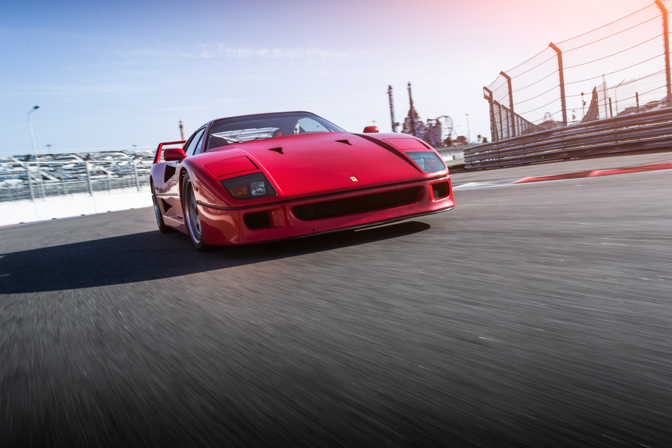 Тест-драйв турбо-Ferrari прошлого и настоящего. Часть вторая: Ferrari F40. Фото 11
