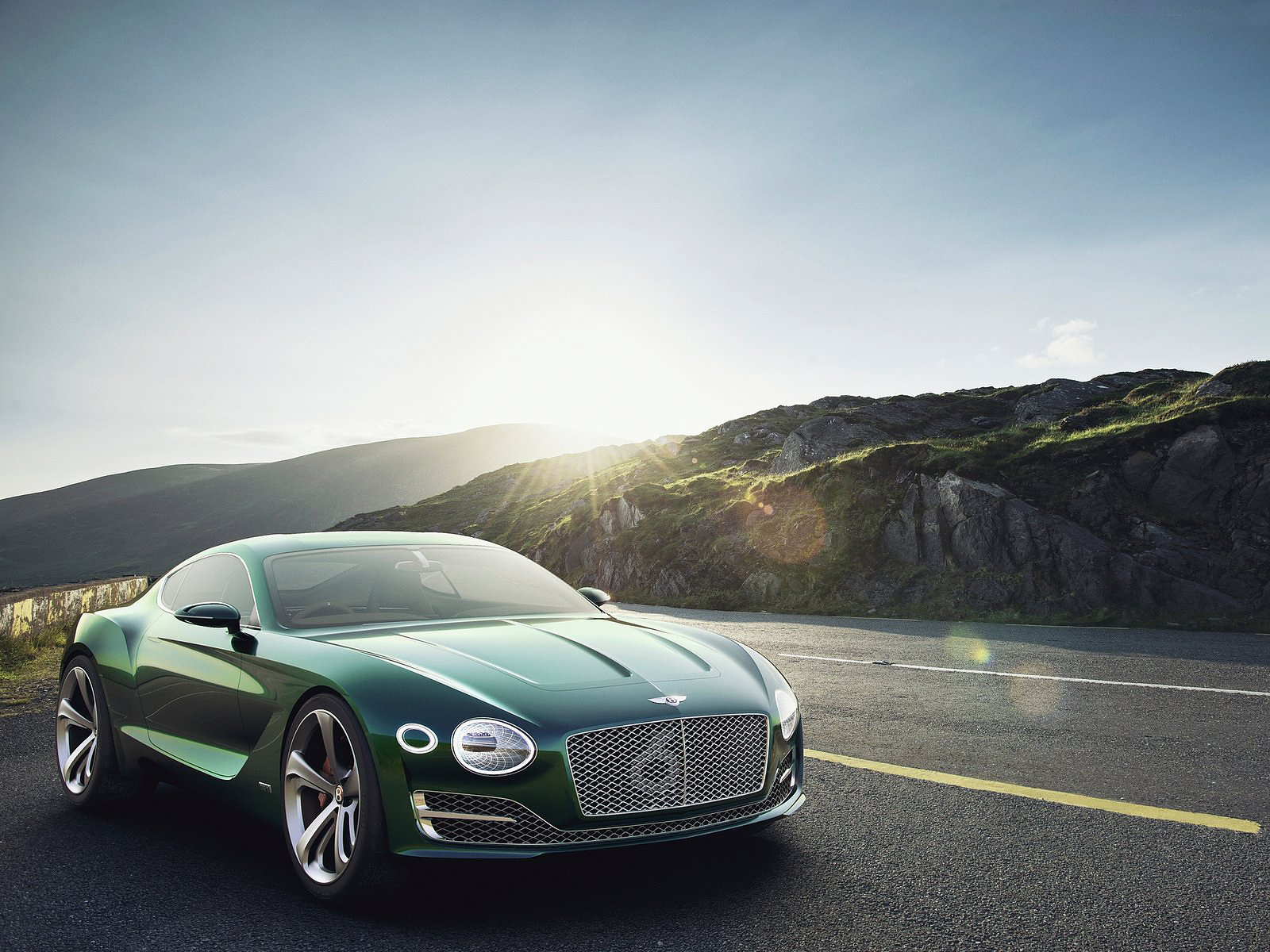 У Bentley появятся две новые модели