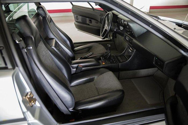 В Германии выставили на продажу самый дорогой BMW M1 в мире