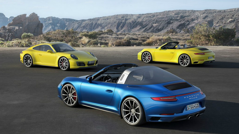 Дебютировали обновленные спорткары Porsche 911 Carrera 4 и Targa 4