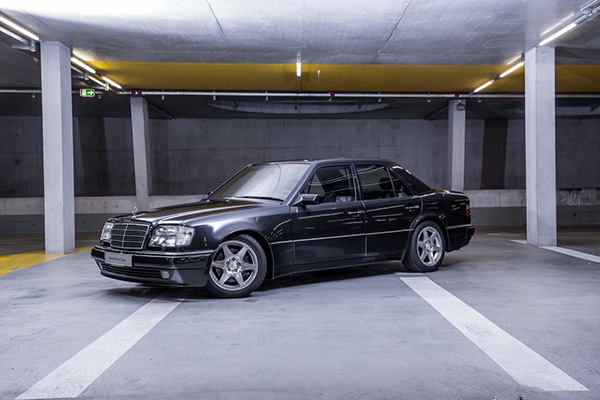Музей Mercedes-Benz начал продажу классических машин