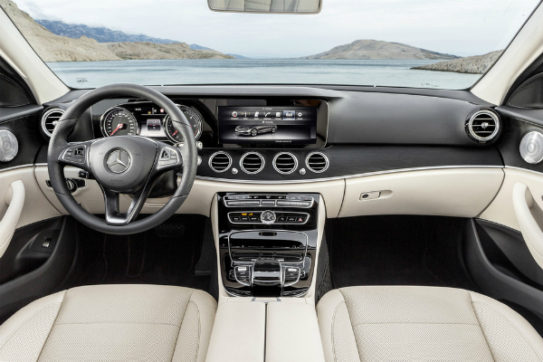 Внешность нового Mercedes-Benz E-Class раскрыли за неделю до премьеры