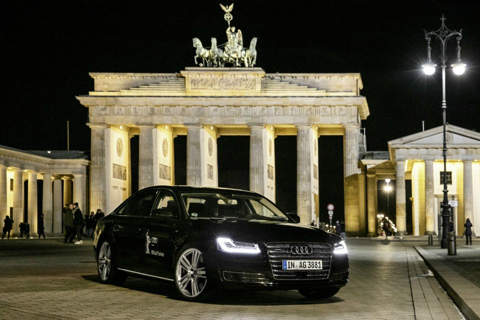 Немцы представили новый автономный седан на Берлинском кинофестивале . Фото 1