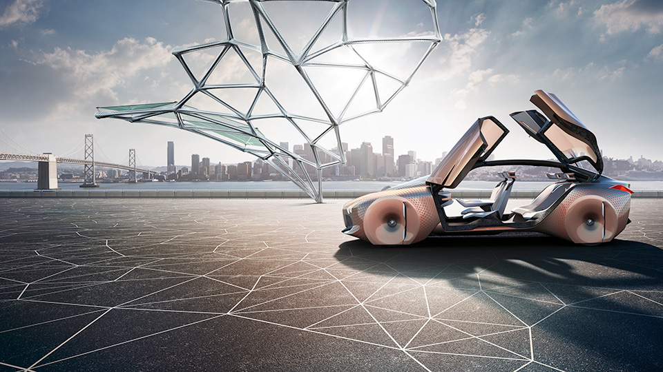 Новый прототип BMW получил подвижные элементы интерьера и экстерьера. Фото 1